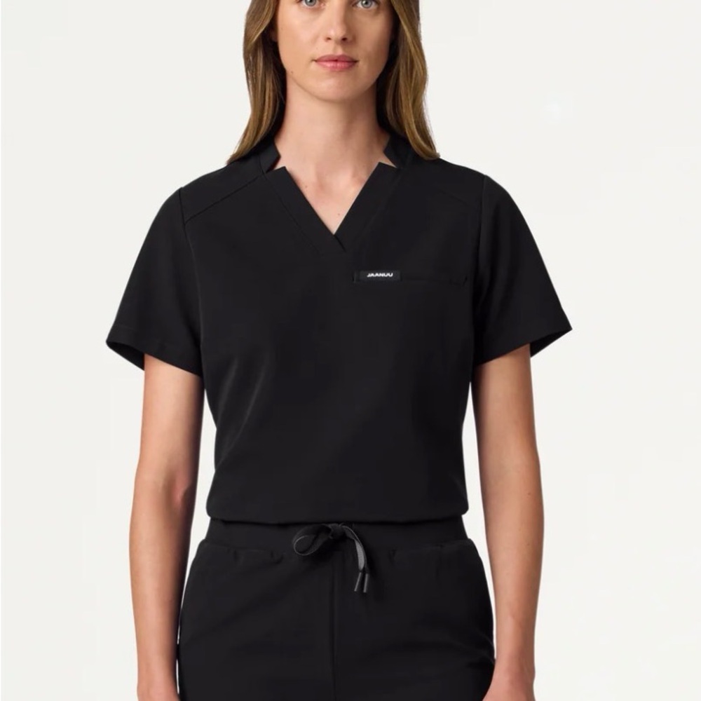 Jaanuu Xenia Scrub Top